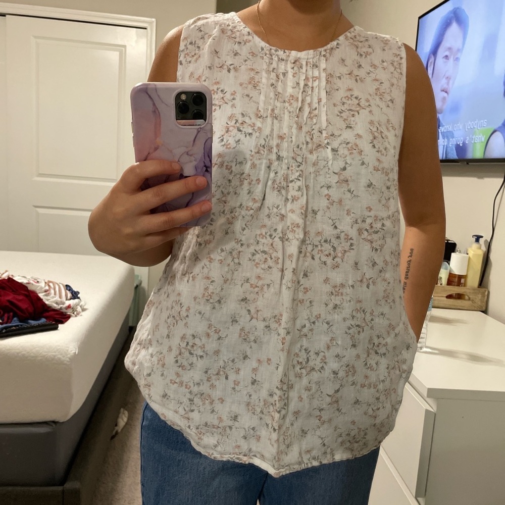 floral blouse